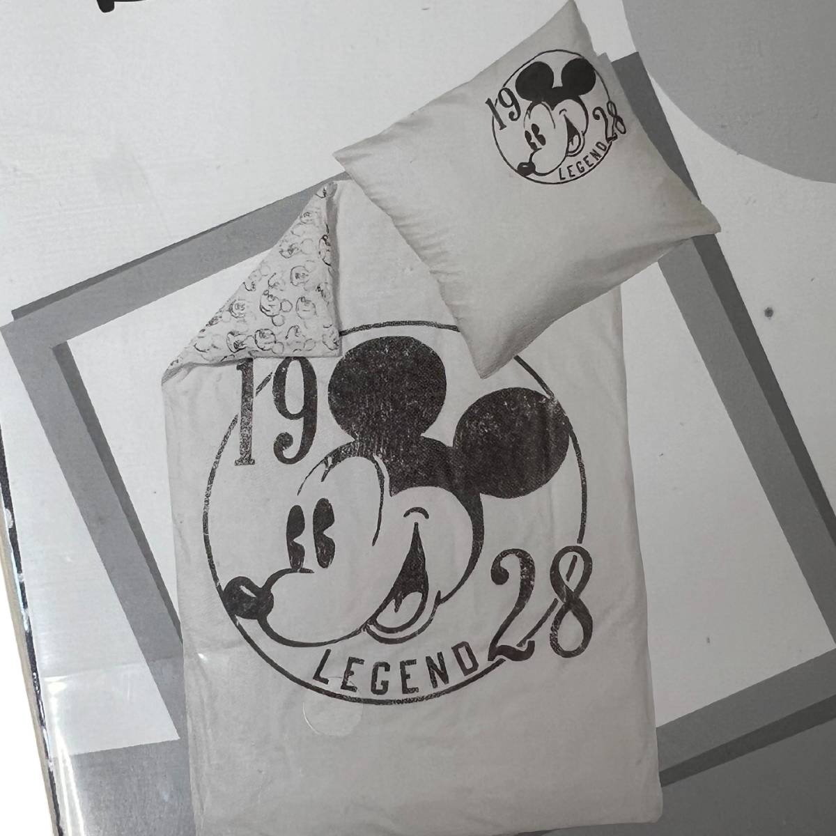 Housse de couette Mickey Mouse Legend 140x200 cm +taie d'oreiller gris